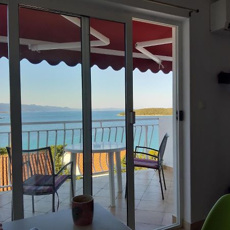Апартаменти Blue Sea Blue Sky Ловіште Екстер'єр фото